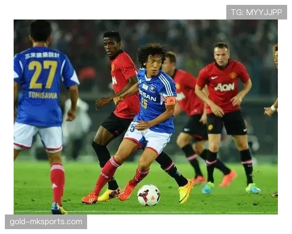 埃因霍温主帅独创战术奏效，球队强势复苏重返巅峰