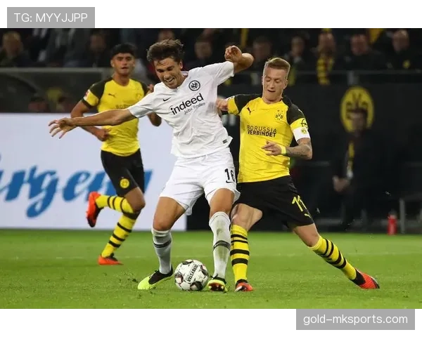 多特蒙德防守问题显现,整体站位缺陷成主因而非个人能力不足